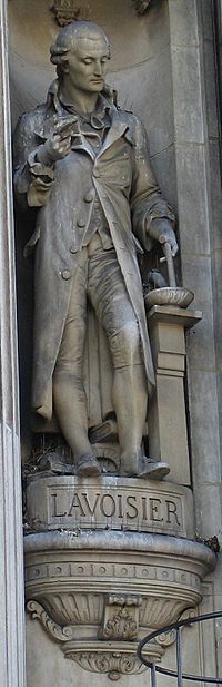 Lavoisier-statue.jpg