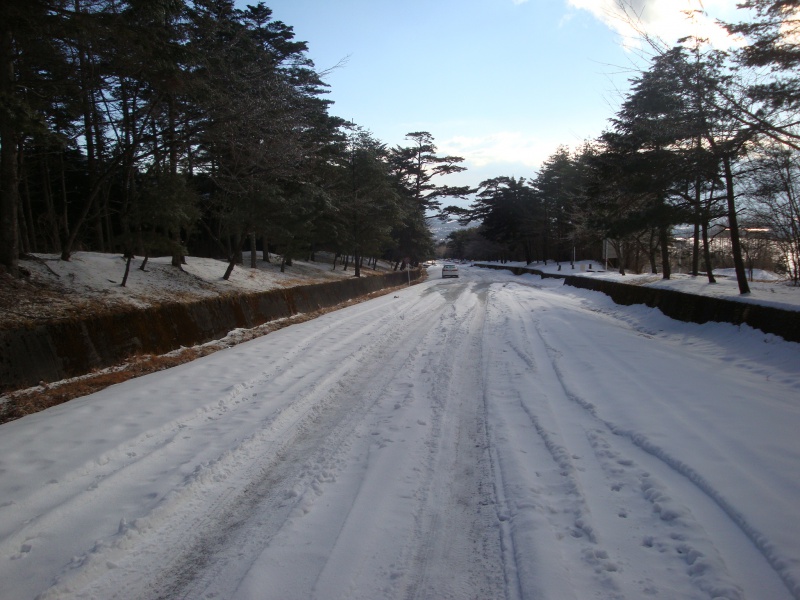 File:01864snowRoad.JPG